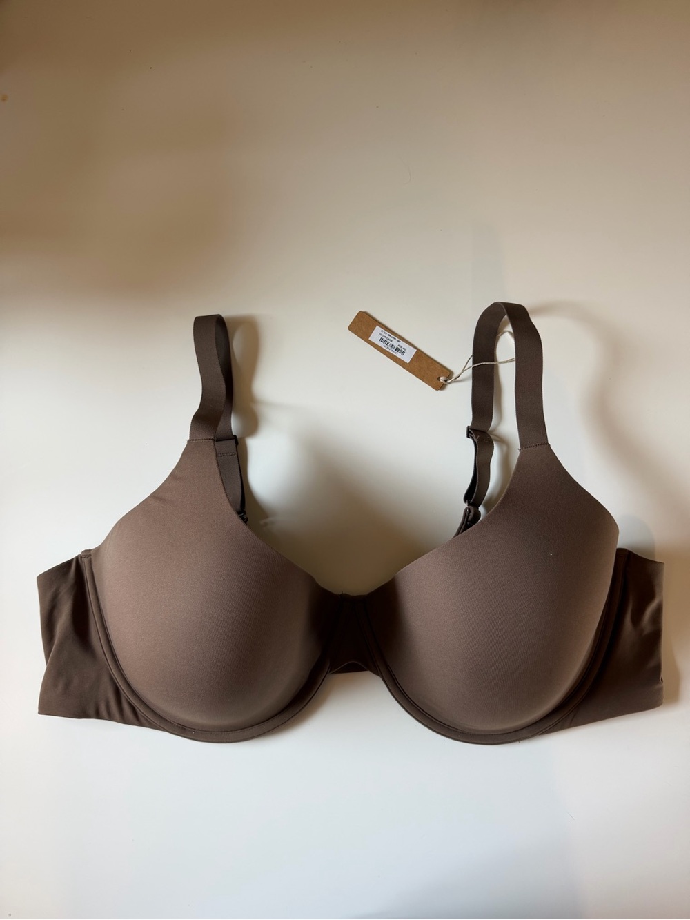 SKIMS Fits Everybody T-SHIRT BRA Limited edition in Oxide  NWT 
46D
